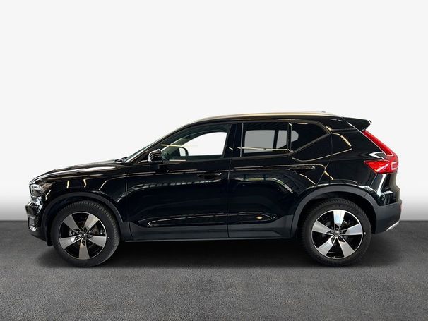 Volvo XC40 T2 Momentum 95 kW image number 2