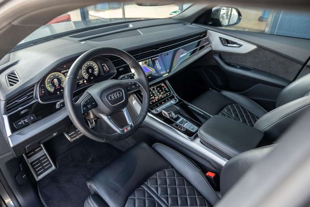 Audi Q8 55 TFSIe quattro 280 kW image number 34