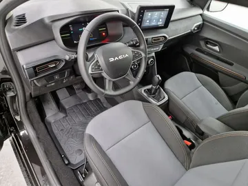 Car image 33