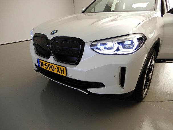 BMW iX3 80 kWh 210 kW image number 27