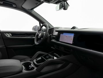 Car image 36