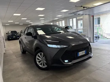 Car image 2