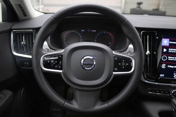 Volvo V90 D3 Geartronic Momentum 110 kW image number 11