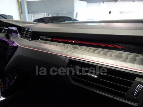 Audi e-tron 50 quattro Sportback 230 kW image number 17