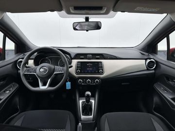 Car image 15