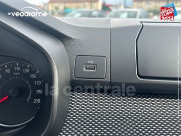 Car image 37