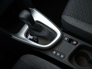 Car image 12