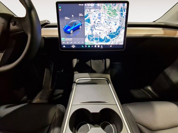 Tesla Model Y Long Range AWD 378 kW image number 12