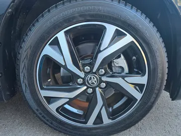 Car image 37