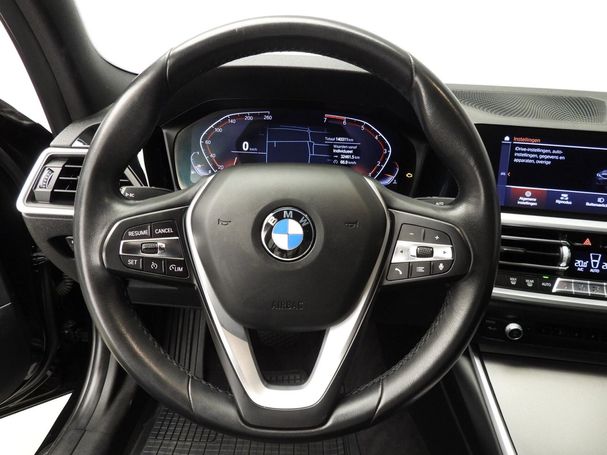 BMW 320i 135 kW image number 27