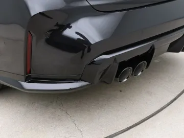 Car image 40