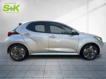 Car image 2