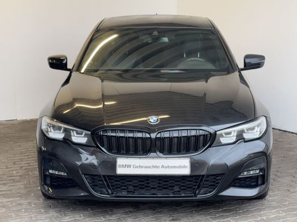 BMW 330i M Sport 190 kW image number 2