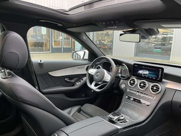 Car image 37