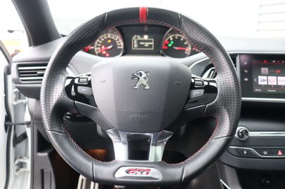 Car image 31