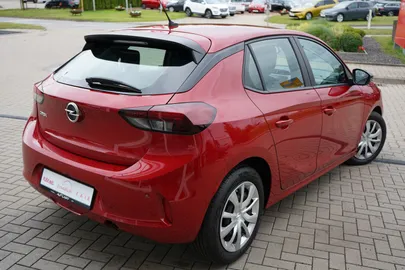 Car image 5