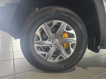 Car image 24