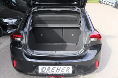 Car image 24