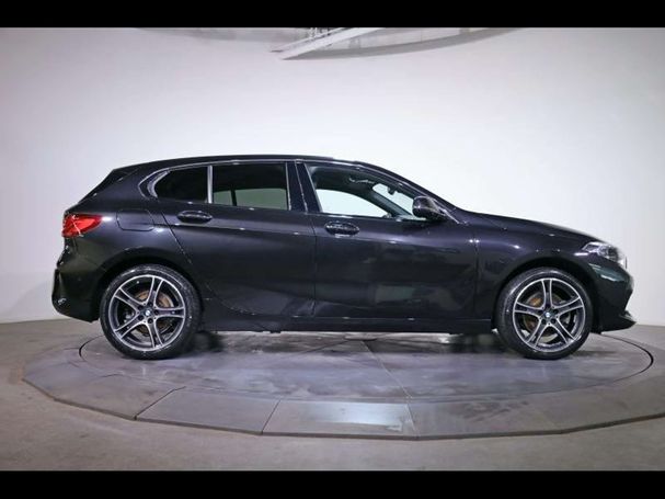 BMW 118i Sport Line 100 kW image number 2