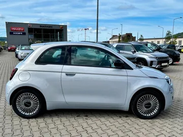 Car image 19