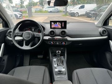 Car image 23