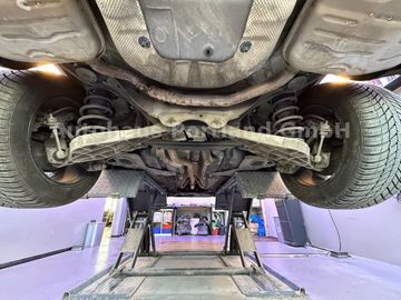 Car image 38