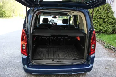 Car image 39