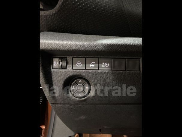 Citroen C4 e 50 kWh 100 kW image number 19