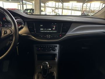 Car image 13