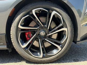 Car image 28