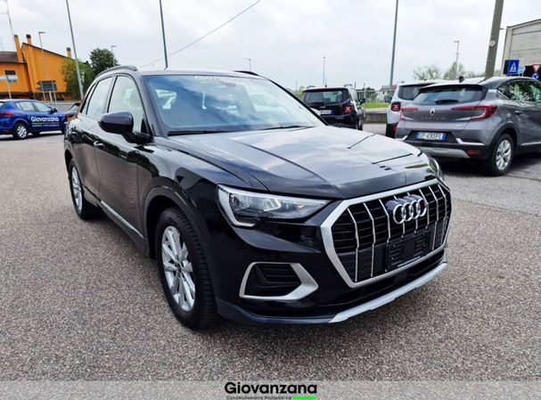 Audi Q3 35 TDI S tronic Advanced Business 110 kW image number 3