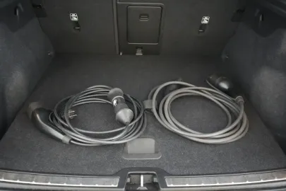 Car image 36
