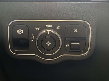 Car image 37