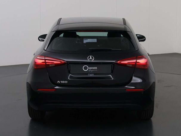 Mercedes-Benz A 180 100 kW image number 4