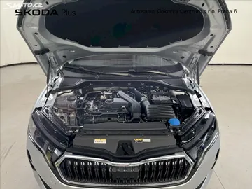 Car image 28