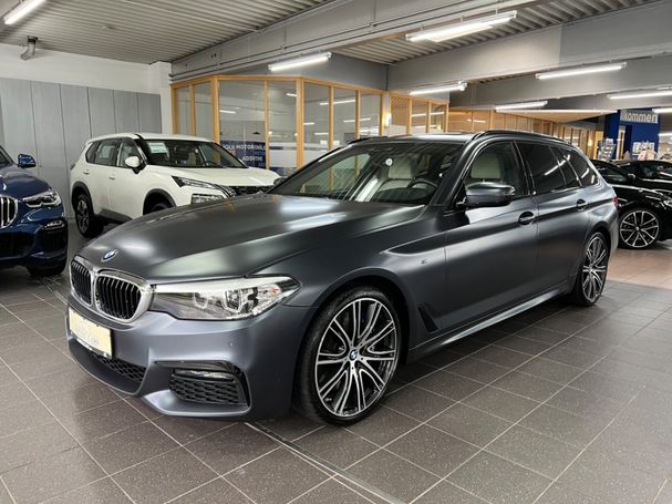 BMW 540i Touring xDrive 250 kW image number 1