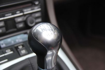 Car image 35