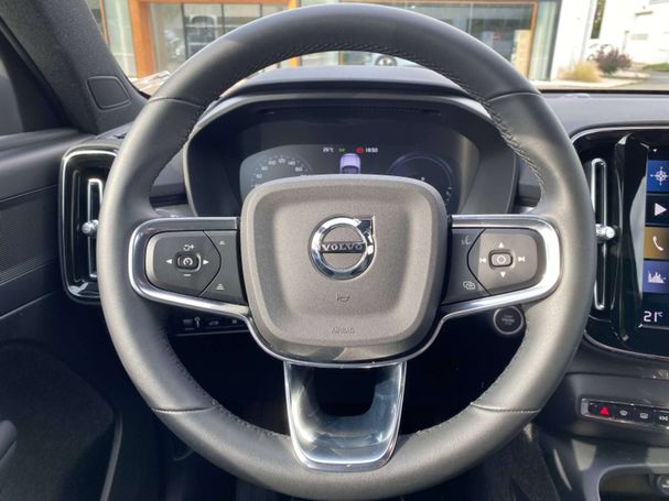 Volvo XC40 T4 95 kW image number 11