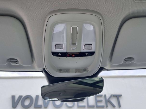 Volvo XC60 T6 Recharge AWD 187 kW image number 34