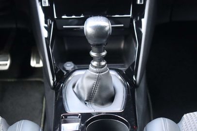 Car image 37