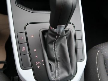 Car image 23