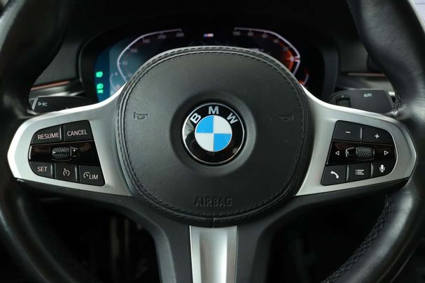 BMW 520i 135 kW image number 9