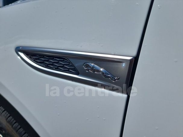 Jaguar E-Pace P200 AWD R-Dynamic SE 147 kW image number 52