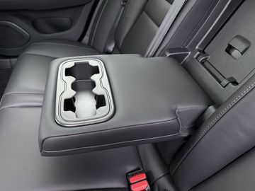 Car image 48