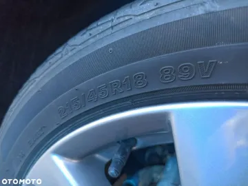 Car image 34