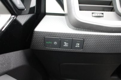 Car image 33