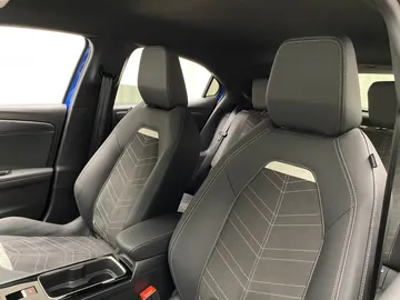 Car image 48