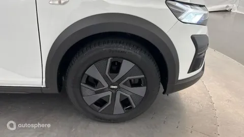 Car image 20