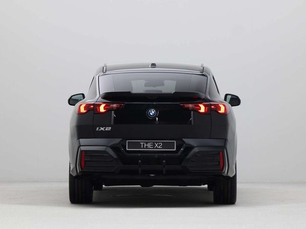 BMW iX2 xDrive30 M Sport 230 kW image number 9