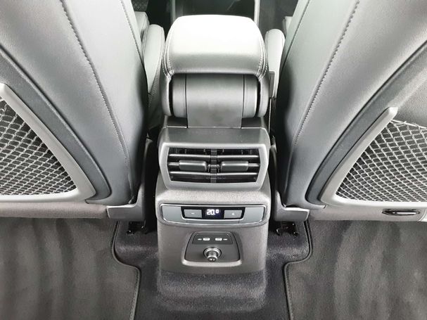 Audi Q4 40| e-tron S-line 150 kW image number 41